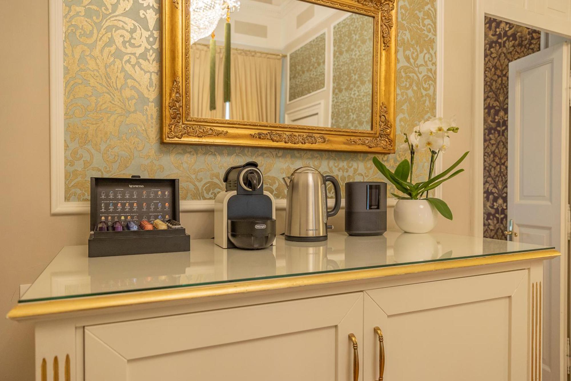 Palazzo Monga Boutique Guesthouse فيرونا المظهر الخارجي الصورة